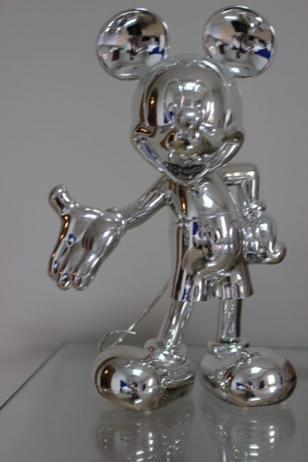 Mickey Mouse -Statuette Mickey Welcome – Leblon Delienne - Oeuvres et Mobiliers d’Art - Mas Paloma