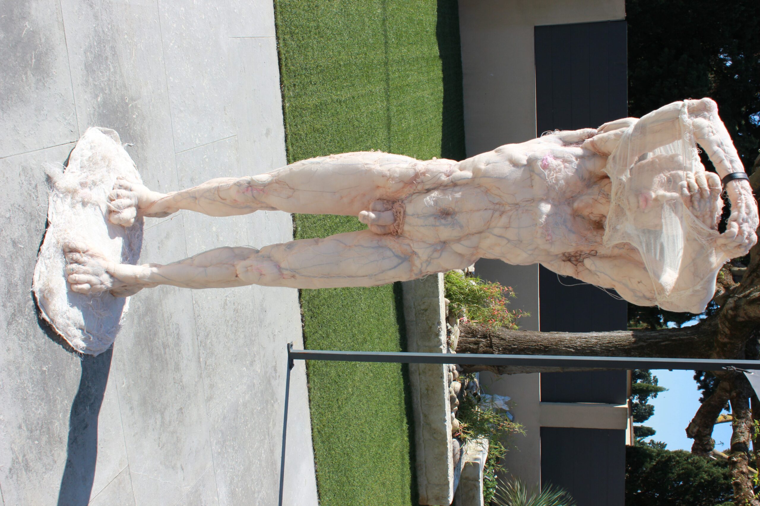 Déshabillez moi par Anne Bothuon - Oeuvres et Mobiliers d’Art - Mas Paloma