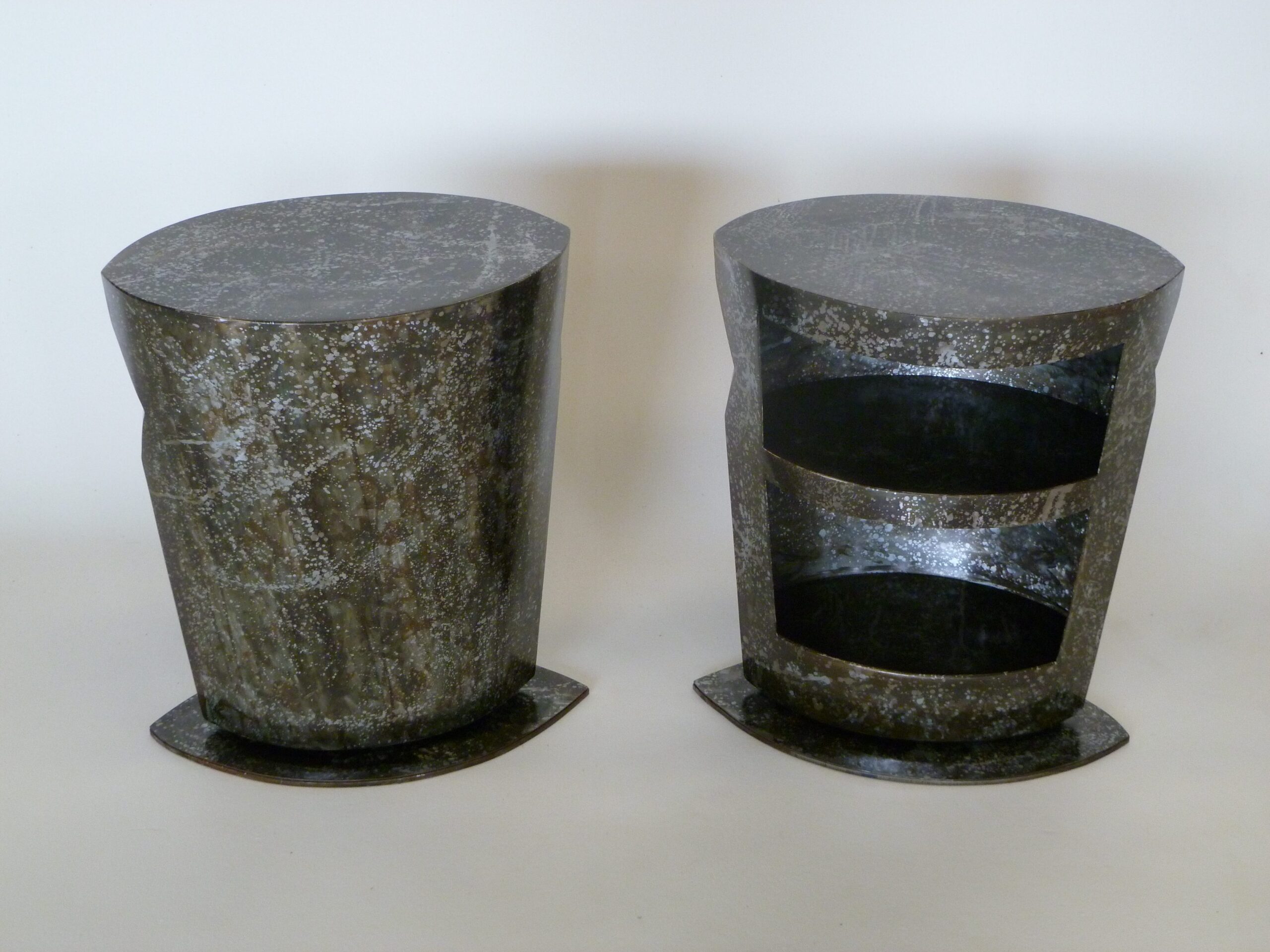 Tables de chevet Farandole par Caroline CORBEAU 1 et 2 - Oeuvres et Mobiliers d’Art - Mas Paloma