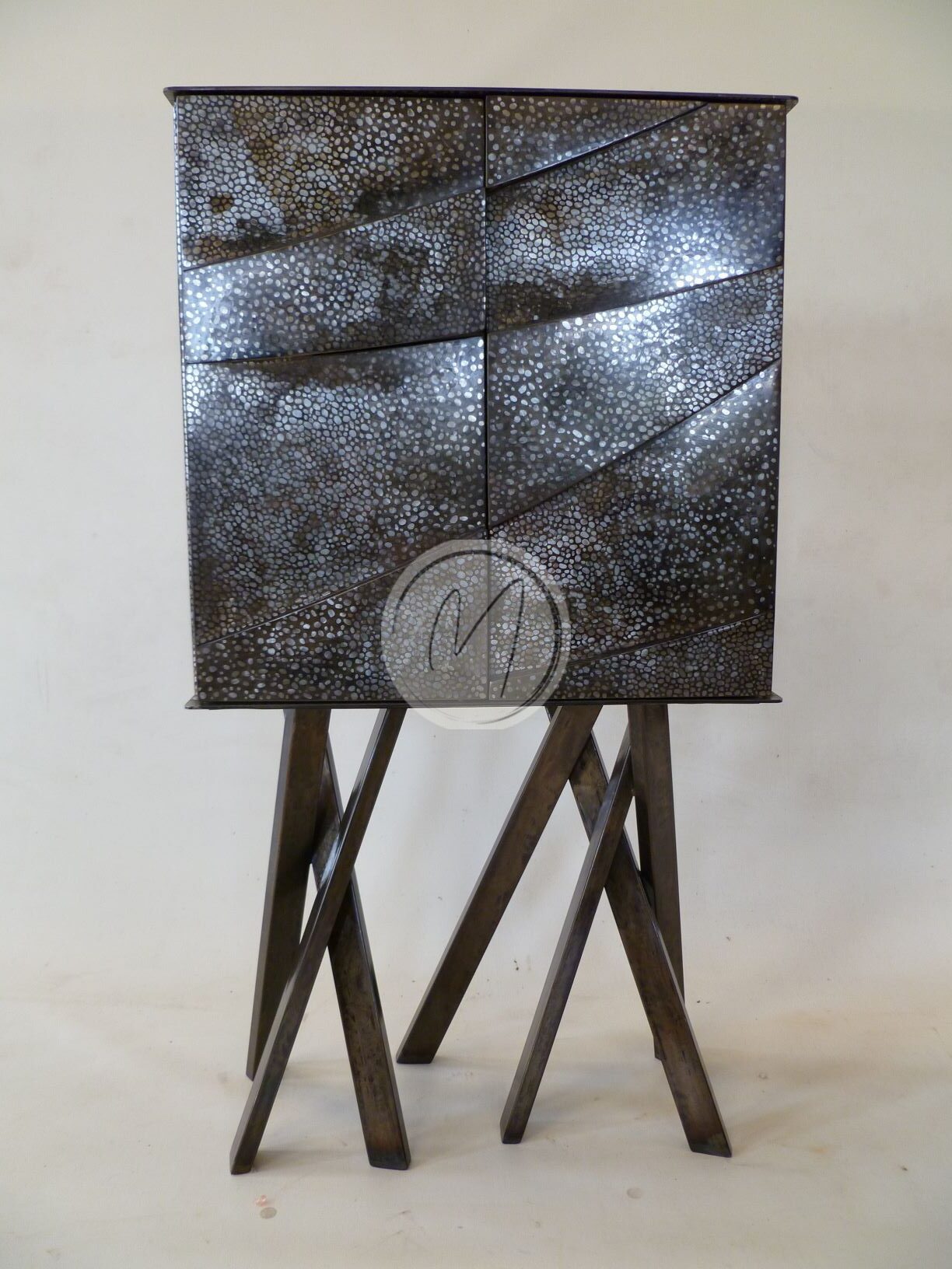 Cabinet Mikado par Caroline CORBEAU - Oeuvres et Mobiliers d’Art - Mas Paloma